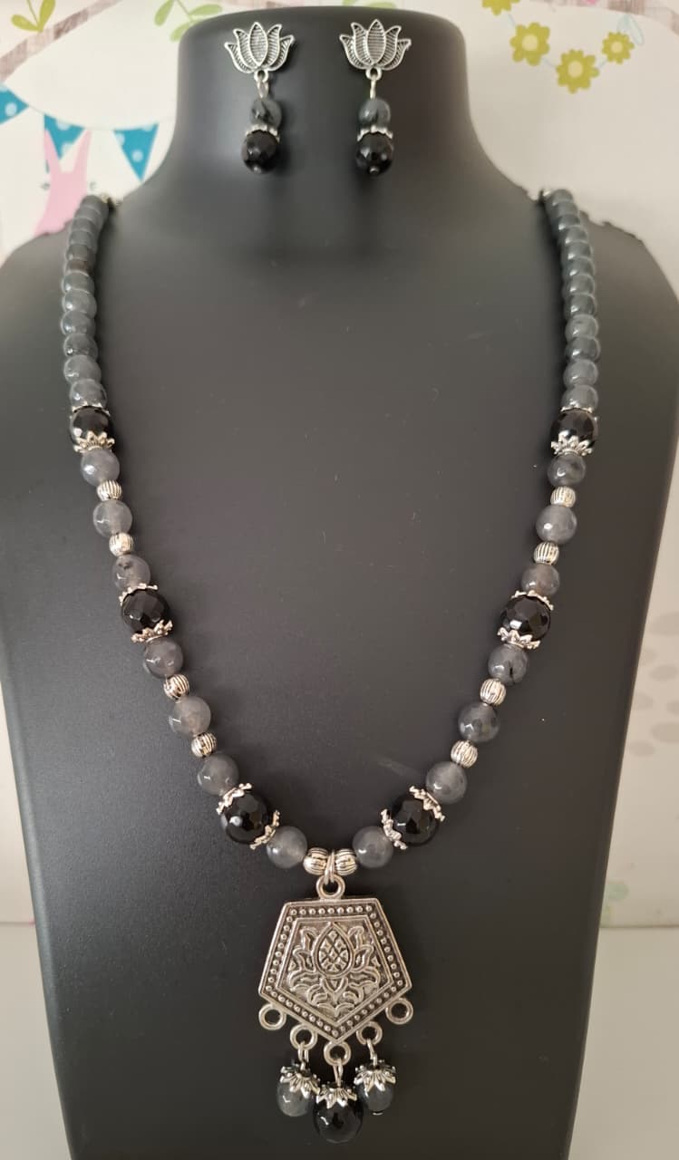 Beads Necklace
